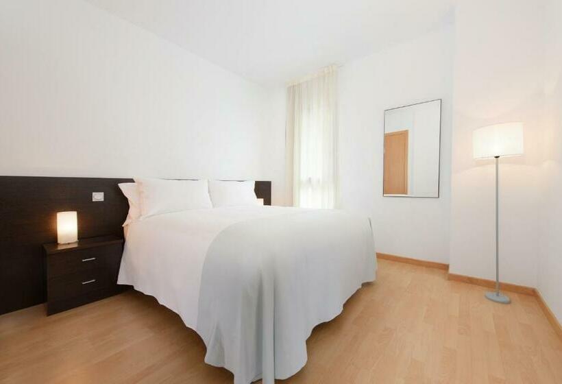 جناح جونيور بريميوم, Madrid Airport Suites, Affiliated By Meliá