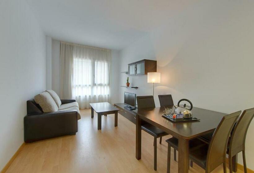 غرفة عائلية, Madrid Airport Suites, Affiliated By Meliá