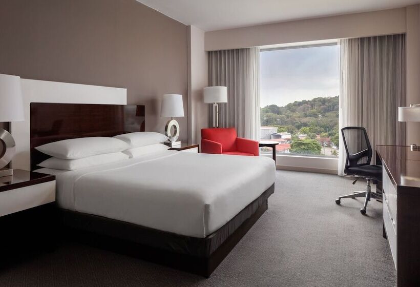 家庭间, Marriott Panama Hotel   Albrook