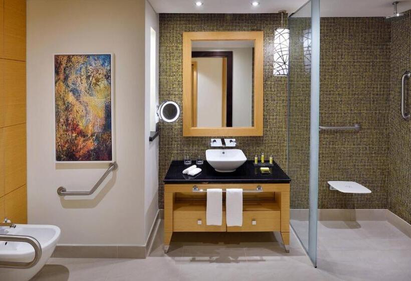 Номер Deluxe Кровать Кинг, Marriott Hotel Al Jaddaf, Dubai