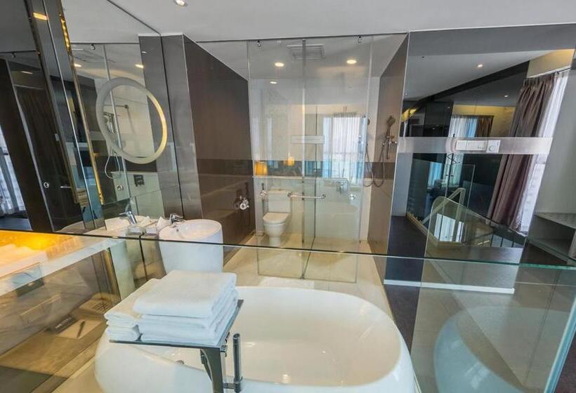 سوییت دوبلکس, Vivatel Kuala Lumpur