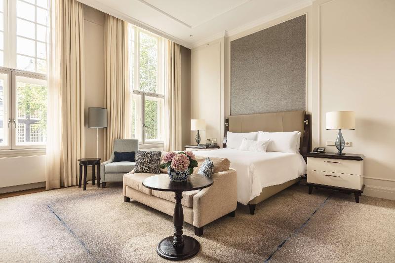 Junior Suite King Bed, Waldorf Astoria Amsterdam