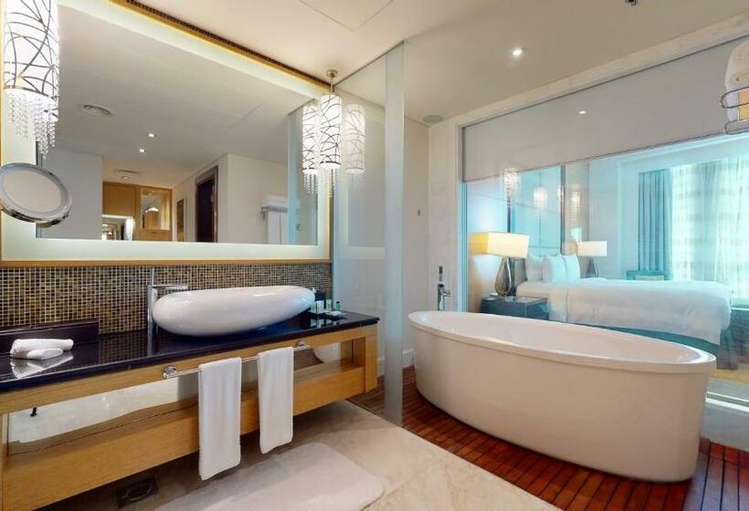 Люкс, Marriott Hotel Al Jaddaf, Dubai