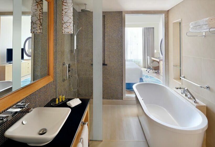 Номер Deluxe, Marriott Hotel Al Jaddaf, Dubai