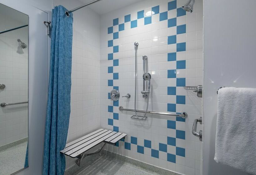 适合残疾人使用的标准间, Universal's Cabana Bay Beach Resort