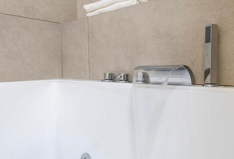 Номер Стандарт с Гидромассажем, B&b De I Bravi