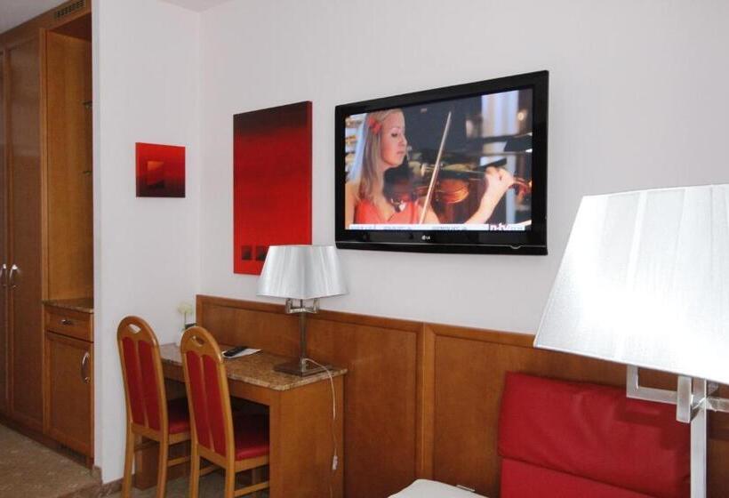 패밀리 룸, Corvinus Vienna   Newly Renovated