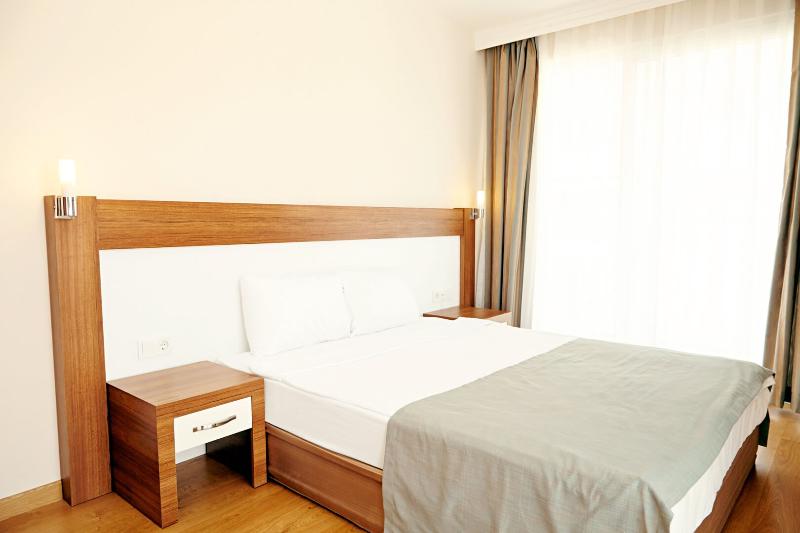 Номер Стандарт Вид на Бассейн, Numa Konaktepe Hotel   All Inclusive