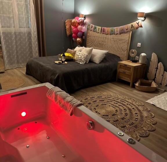 스탠다드 룸 가든 전망, Mas Hinaiti   Suite Romantique Avec Spa Et écran Géant De Cinéma