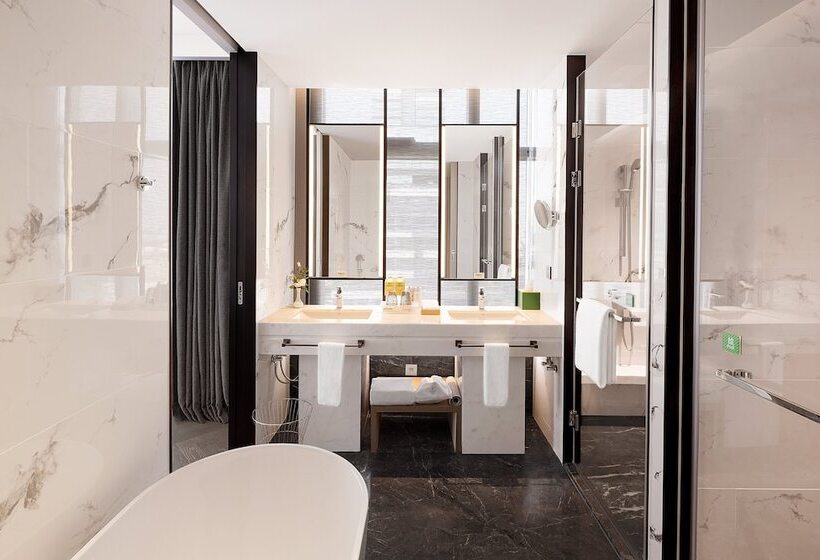 Люкс, Holiday Inn Express Qingdao Jinshui, An Ihg