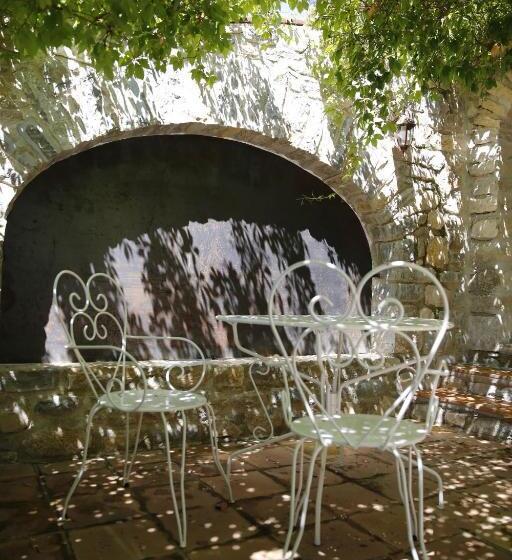 디럭스 룸 킹사이즈 침대, L Amourier Chambres D Hôtes Pour Amoureux Avec Jacuzzi Ou Baignoire Xxl