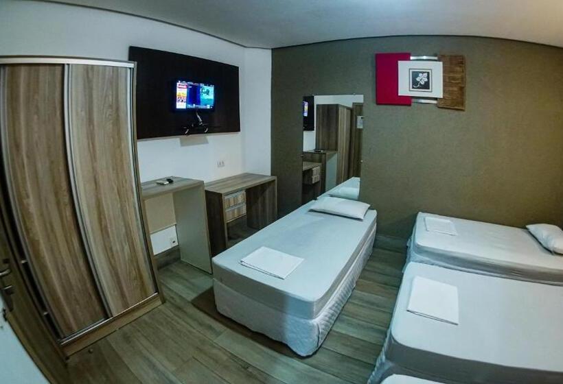 Quarto Quádruplo Estandar, Graal Inn Uberaba