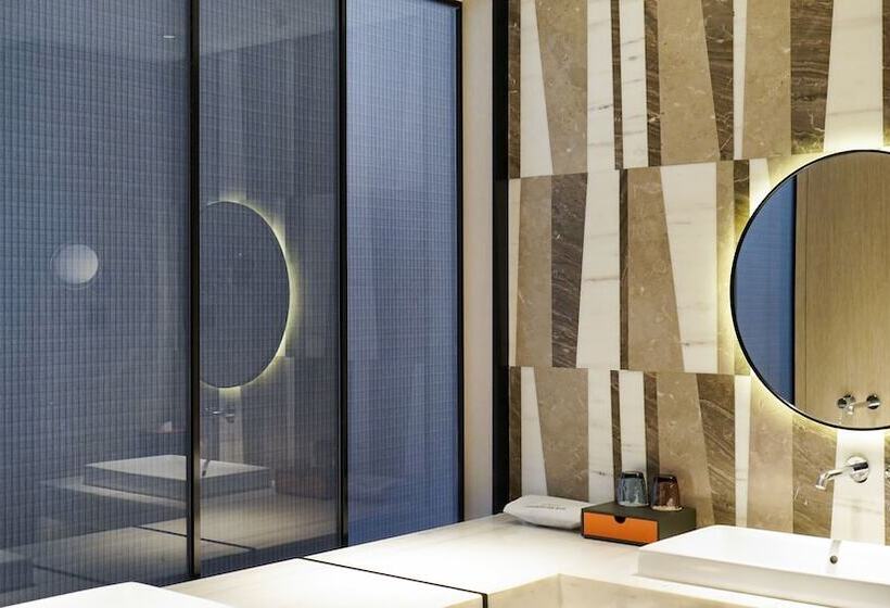 Номер Премиум Вид на Озеро, Crowne Plaza Chongli Resort, An Ihg