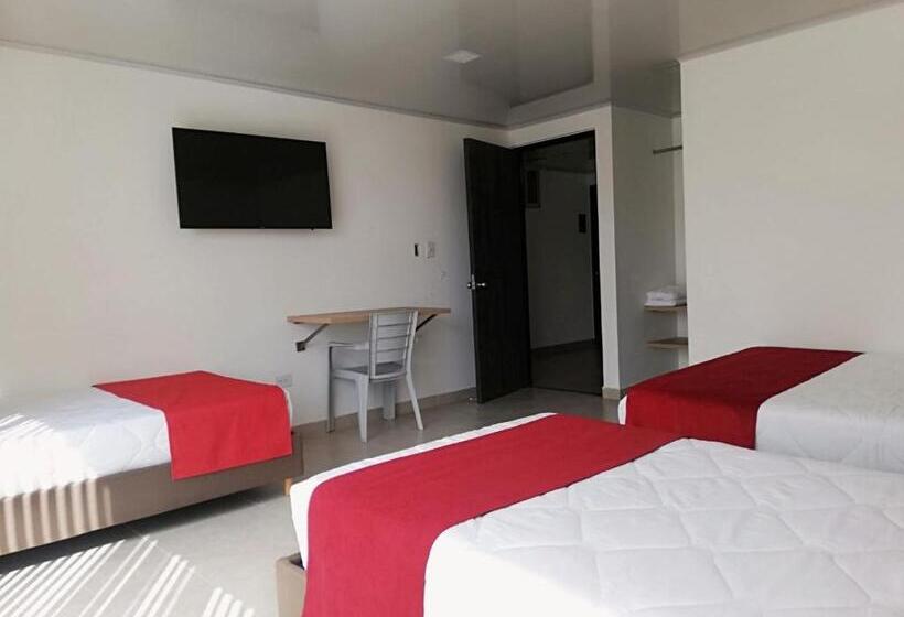4인용 스탠다드 룸, Monarka Edificio