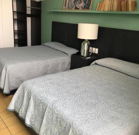 Quarto Estandar, Meson San Felipe