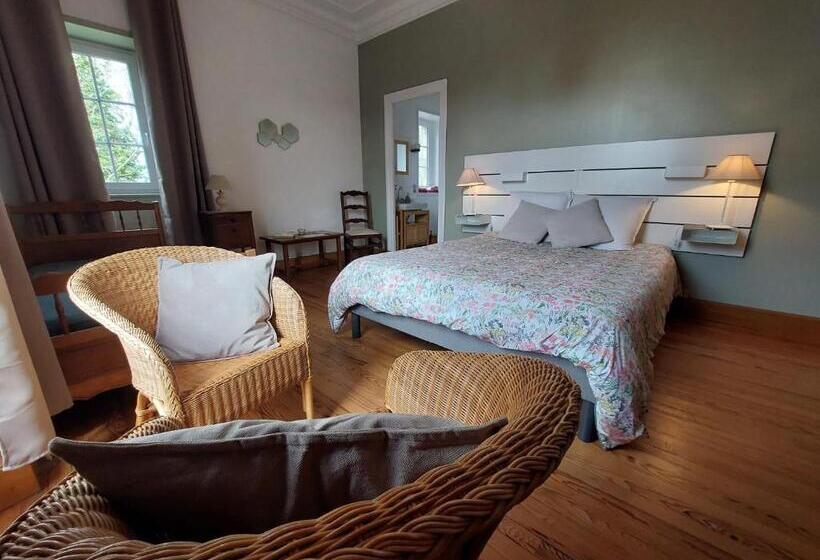 Семейный Номер, Les Chambres D Omaha Beach Etablissement Avec Deux Chambres D Hôtes, Petit Déjeuner Compris Fait Mai