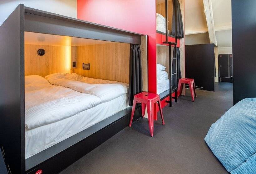 Кровать в Общей Комнате, City Trip Hostels Amsterdampurmerend