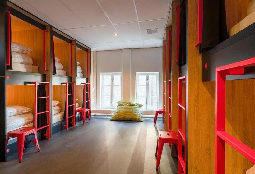 Кровать в Общей Комнате, City Trip Hostels Amsterdampurmerend