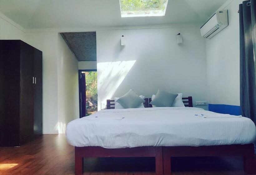 Номер Стандарт Вид на Озеро, Samyama Retreat
