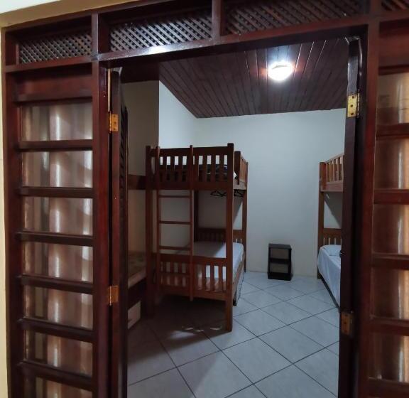 Четырехместный Номер Стандарт, Sos Hostel