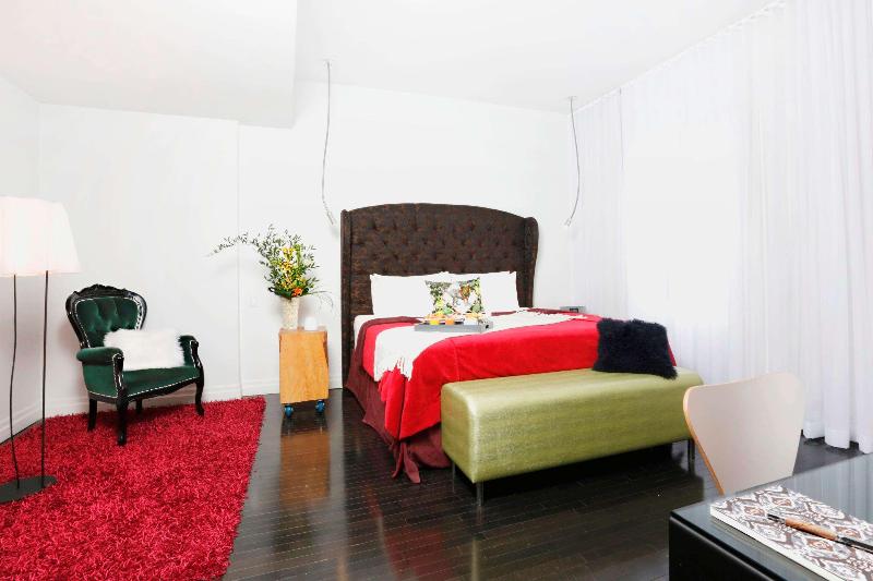 اتاق استاندارد, Chez Swann
