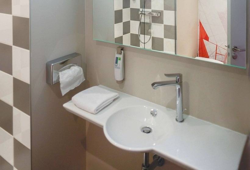 Номер Стандарт, Ibis Styles Poitiers Centre