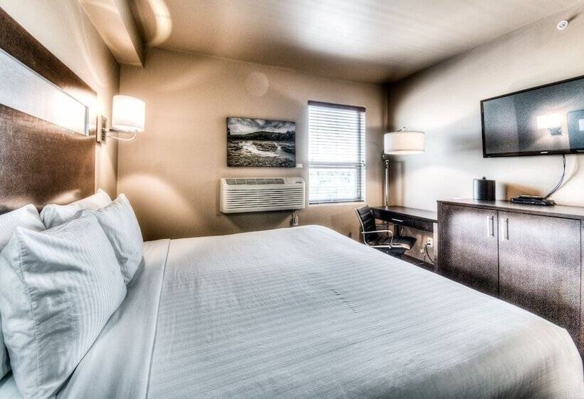 キングサイズベッドのスタンダードルーム, Podollan Inn & Spa  Grande Prairie