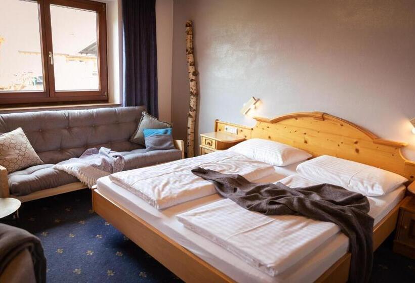 اتاق استاندارد سه نفره, Wirtshaus Tauernhex