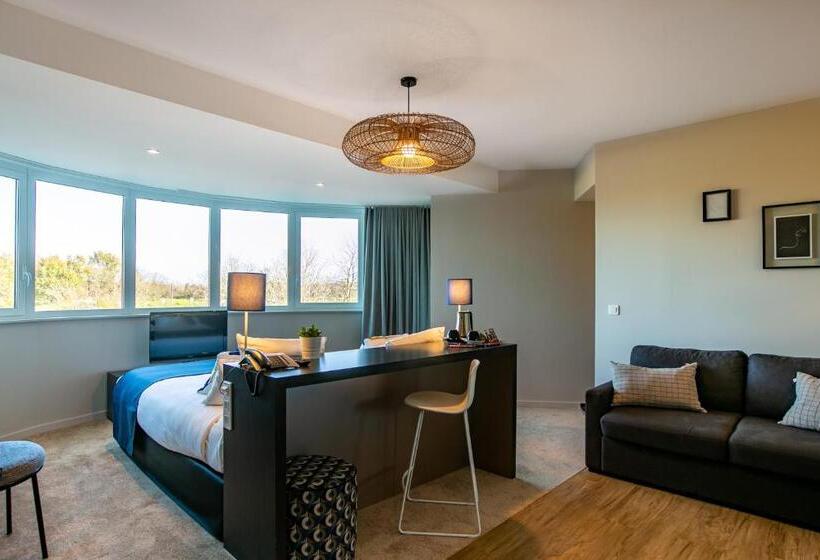 Номер Клуб, The Originals Boutique Hotel Saint James, Montaigu Vendée, Nantes Sud