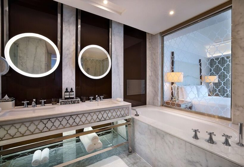 Номер Superior Кровать Кинг, Waldorf Astoria Dubai Palm Jumeirah
