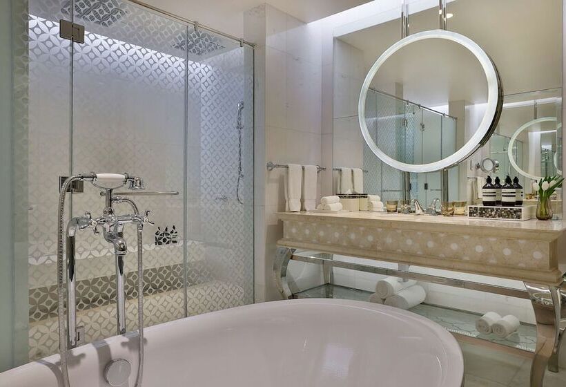 Люкс Клуб, Waldorf Astoria Dubai Palm Jumeirah