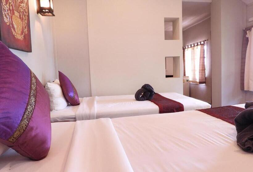 Quarto Familiar Vista Piscina, Relax Bay Resort