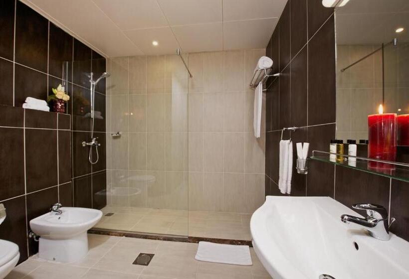 اتاق استاندارد, The Royal Riviera Hotel Doha