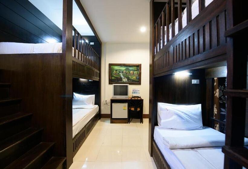 Четырехместный Номер Стандарт, Chana Place Lanna