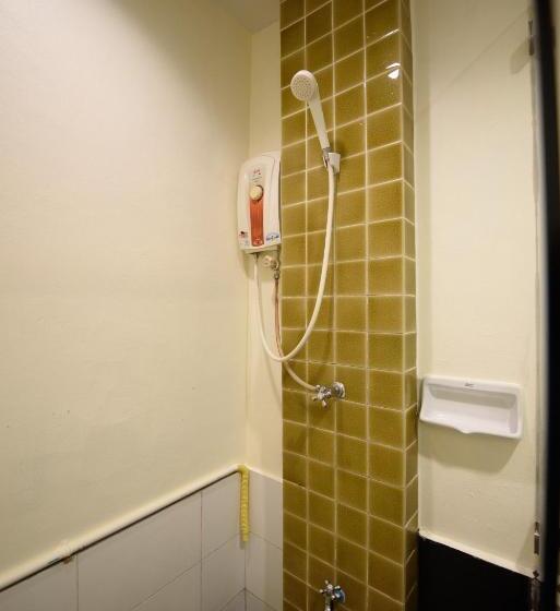 Трехместный Номер Стандарт с Балконом, Chana Place Lanna