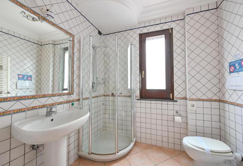Quarto Superior Quádruplo, Tenuta Villa Tara