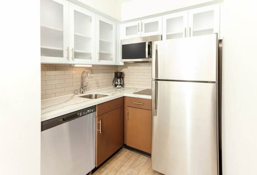 Люкс Адаптированный для Инвалидов, Staybridge Suites   San Bernardino   Loma Linda