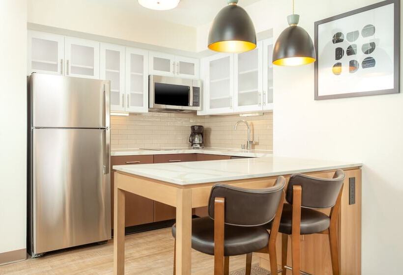 Люкс 2 Спальни, Staybridge Suites   San Bernardino   Loma Linda