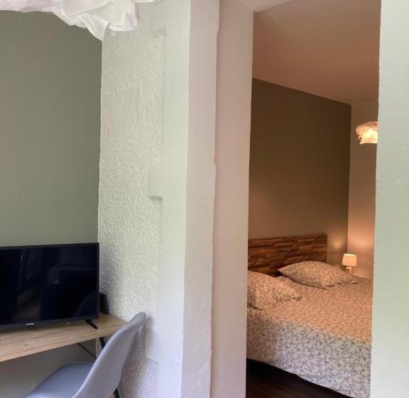 Family Suite, L Auberge De La Goutille