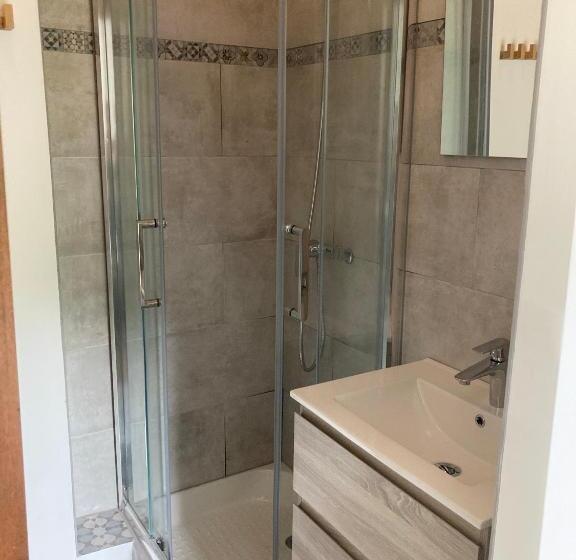 Апартаменты 1 Спальня Вид на Сад, L Auberge De La Goutille
