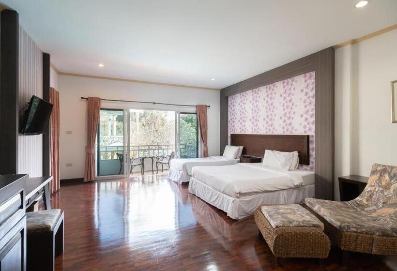 اتاق لوکس با چشم‌انداز استخر, Thara Cholapruek Resort   Sha Extra Plus
