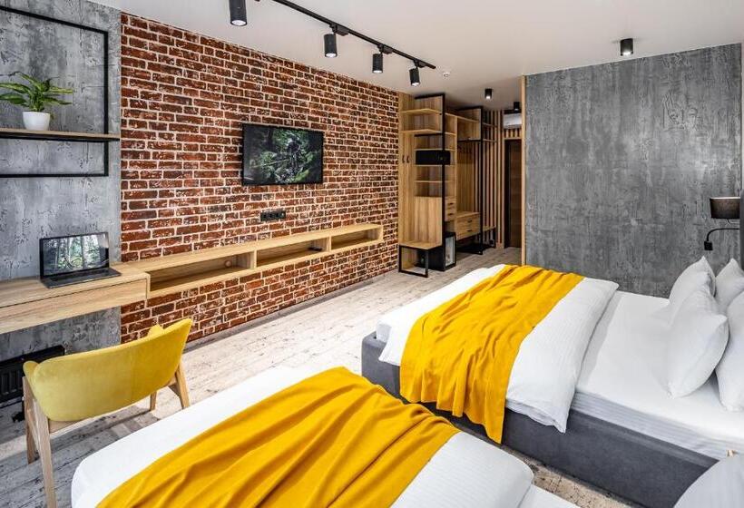 Трехместный Номер Стандарт с Видом, Wood Hotel Resort & Spa