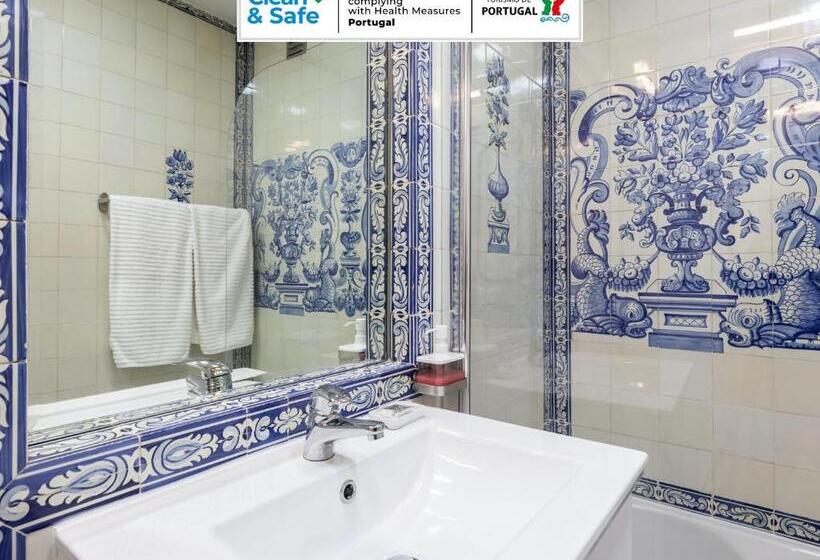 Quarto Estandar, Lx Art Flats | Flat Two