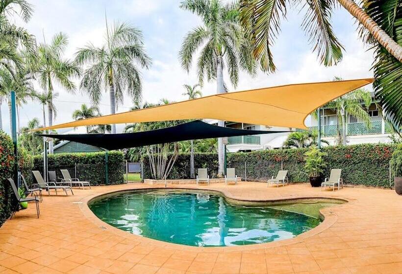 ویلا دلوکس 3 خوابه, Cable Beachside Villas