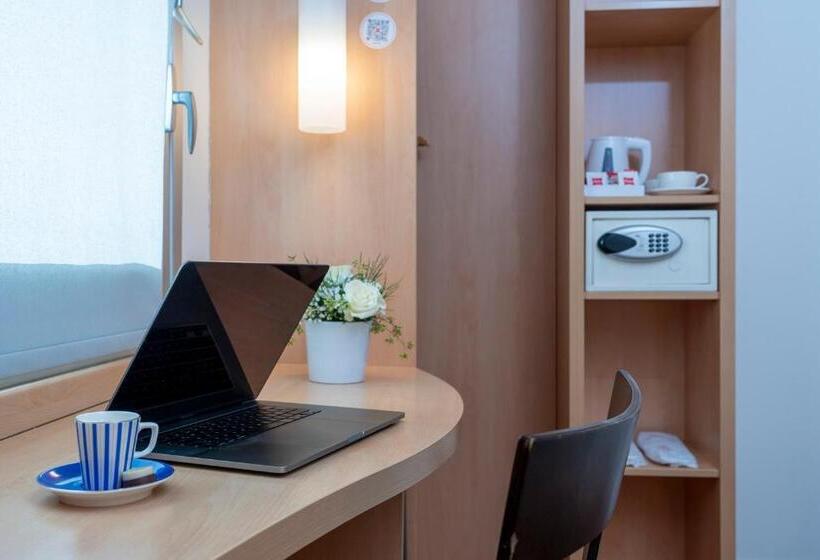 Quarto Estandar, Ibis Izmir Alsancak