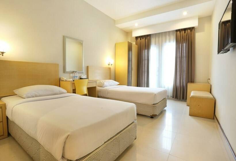 Номер Deluxe, Triniti Hotel Batam