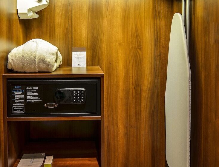 Номер Стандарт, Doubletree By Hilton Hotel Lodz