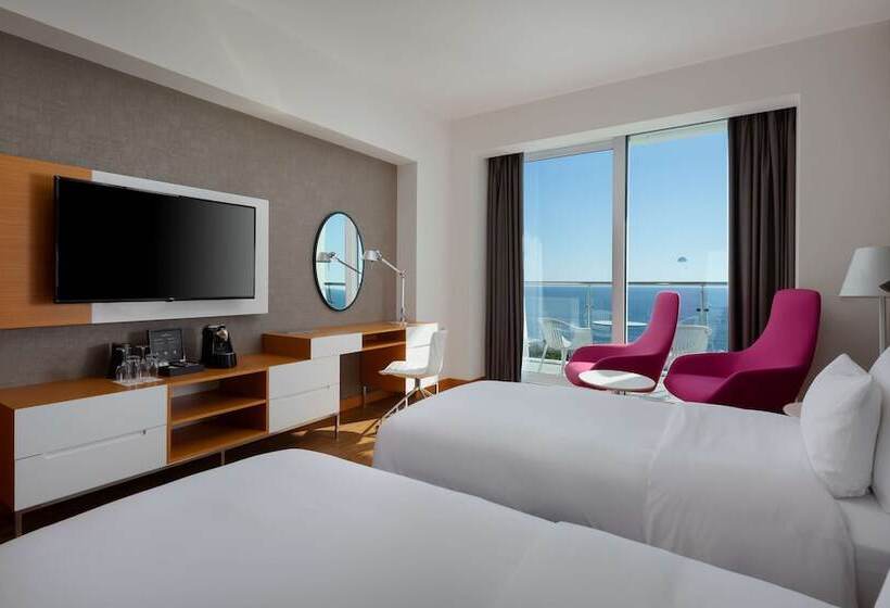 Номер Executive Вид на Море, Radisson Collection Paradise Resort And Spa, Sochi