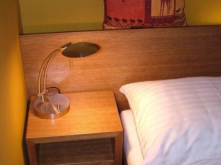 اتاق استاندارد یک نفره, Afrika Hotel Frýdek Místek