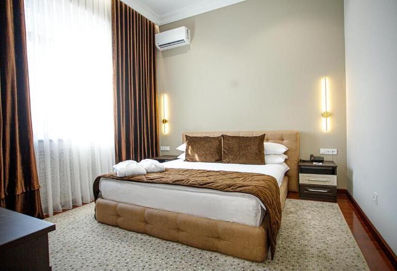 سوئیت با تخت بزرگ, Ichan Qal A Premium Class